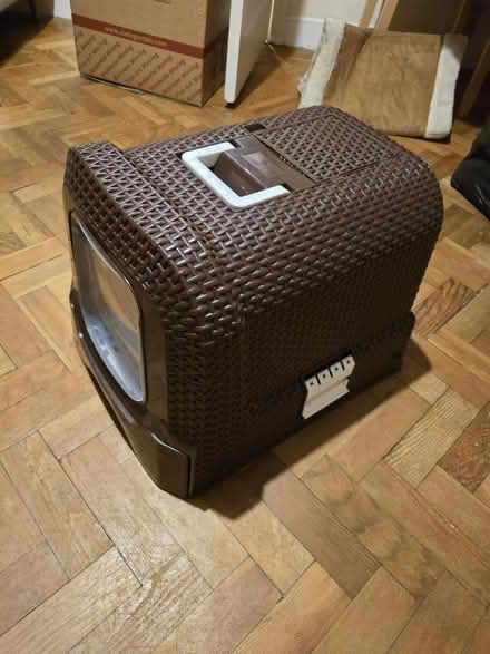 Photo of free Cat litter Tray (Finchley Central) #1