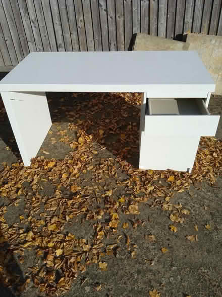 Photo of free Desk (Upper Wolvercote) #1