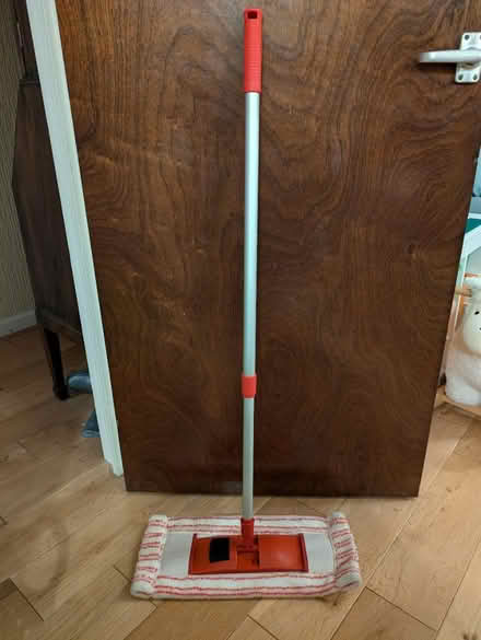Photo of free Swiffer - hard floor cleaner (High Lane SK6) #1
