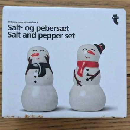 Photo of free Snowmen salt and pepper set (Tufnell Park N7) #1