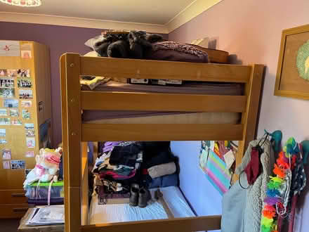 Photo of free Bunk bed can be spit into two singles (Crowthorne RG45) #1
