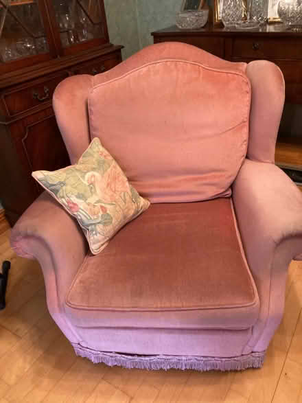 Photo of free Pink Armchair (Dublin 15) #1