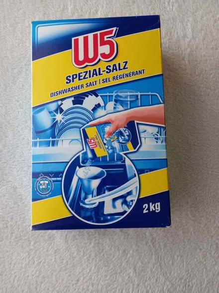 Photo of free dishwasher salt (Southwick BN42) #1