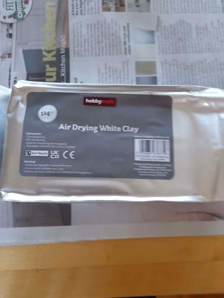 Photo of free White air drying modelling clay (Northcourt OX14) #1
