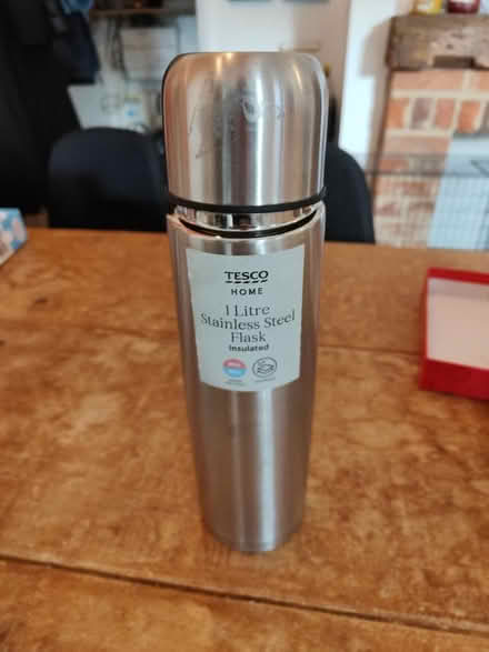 Photo of free 1L flask with cap (Maidenhead) #1