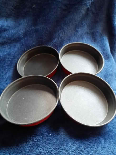 Photo of free Baking trays and grater (Colwick NG4) #4