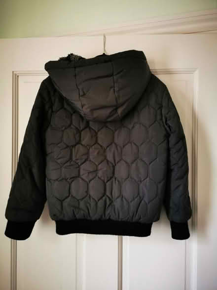 Photo of free Kids jacket - size 5-6Y (Leyton E10) #2