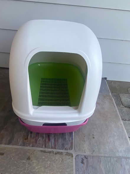 Photo of free Tidy Cats Pellet Litter Box (Midtown Palo Alto) #1