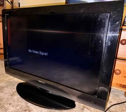 Photo of free TV no remote (Studley B80) #1