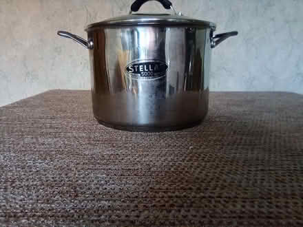 Photo of free Large pan (LA4) #1