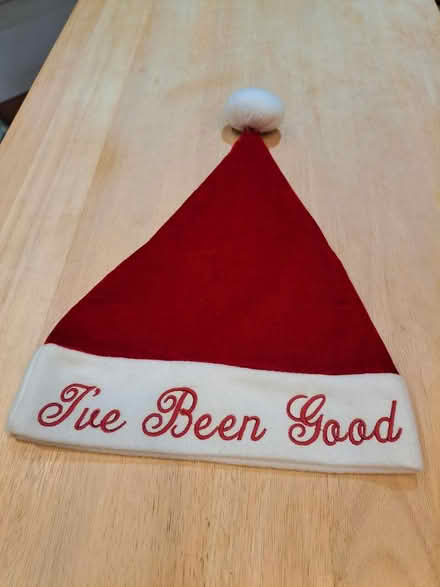 Photo of free Holiday hat decor (Pasadena) #1