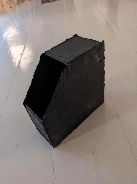 Photo of free Pet cave (SE3) #2
