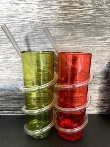 Photo of free 2 plastic mugs with curly straw (Finchampstead RG40) #1