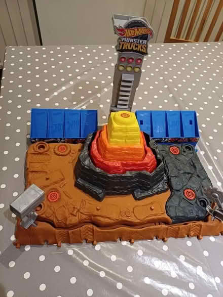 Photo of free Hot Wheels Monster Trucks Arena Smasher (Enfield EN1) #1