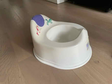 Photo of free Toilet training potty (SW11) #2