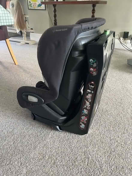 Photo of free Childās car seat (ages 1-2) (Harrogate HG2) #2