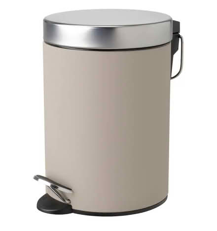 Photo of Bathroom and bedroom bin (RG1) #1