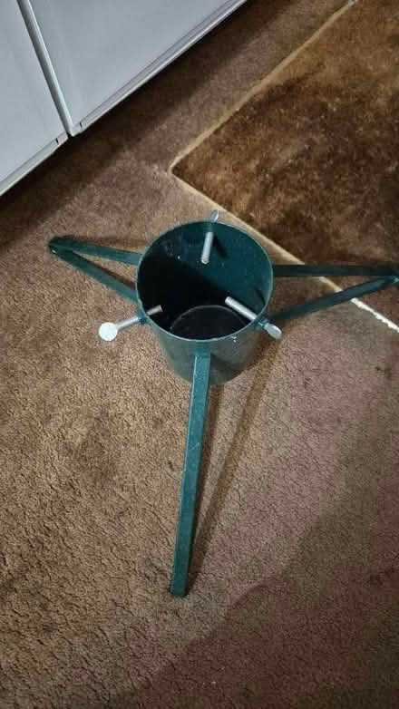 Photo of free Christmas tree stand (Stockwell SW9) #1