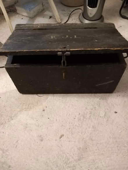 Photo of free Small wooden chest (Bath) #1