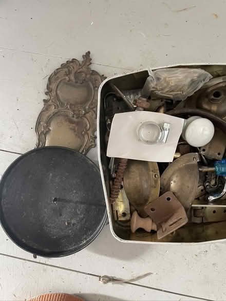 Photo of free metal knobs etc (KT1 off Villiers Road) #1