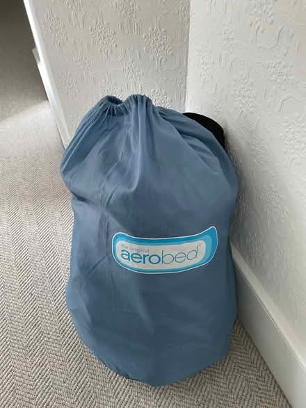 Photo of free blow up mattress+sleep bag (London) #2