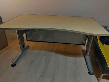 Photo of free Ergonomic Office Desk (SE22) #1