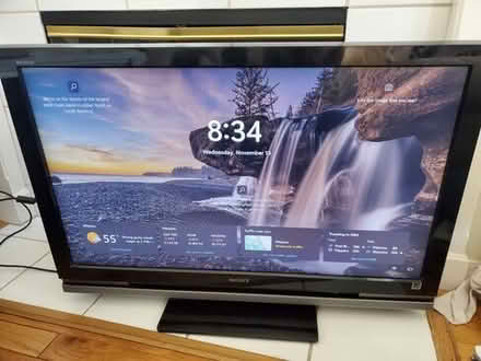 Photo of free sony bravia tv (Fremont, near downtown BART) #2