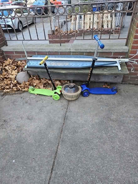 Photo of free Various Sunnyside (Sunnyside 48th Street) #1
