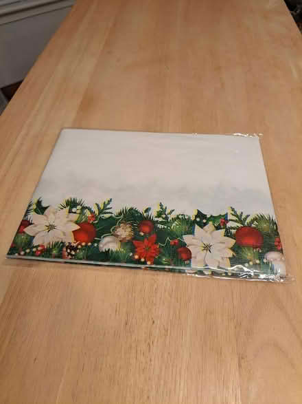 Photo of free Holiday table runner (Pasadena) #2