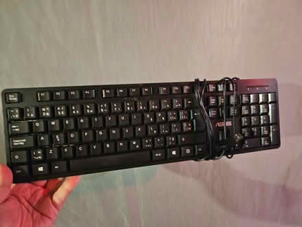 Photo of free ASUS keyboard (Kanata South) #1