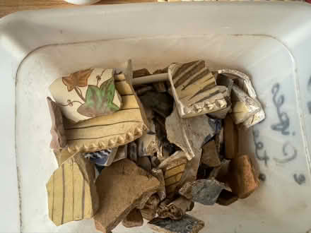 Photo of free old pottery shards (KT1 off Villiers Road) #1