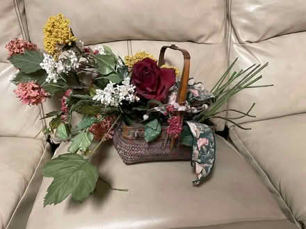 Photo of free Lovely silk flower arrangement (Downers Grove - north) #1