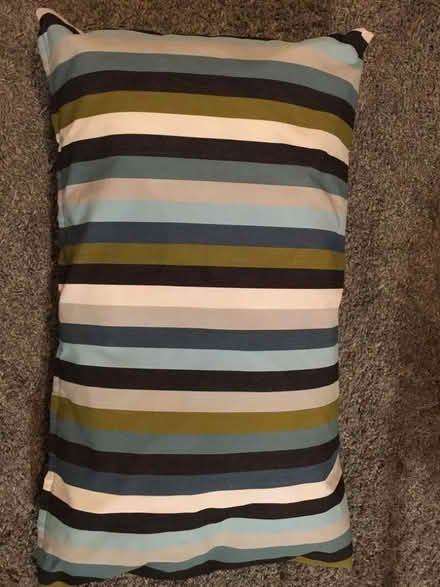 Photo of free Cushion (Surrey Quays SE16) #1