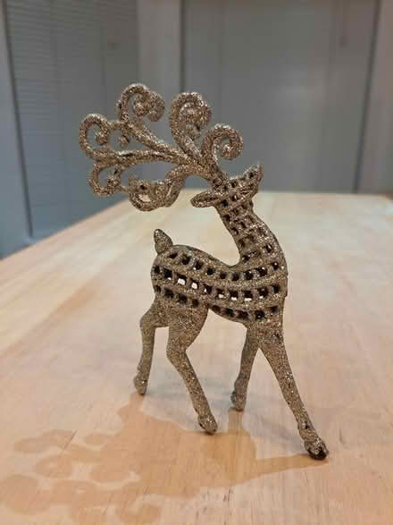 Photo of free Deco holiday reindeer (Pasadena) #1