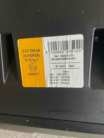 Photo of free Childās car seat (ages 1-2) (Harrogate HG2) #3