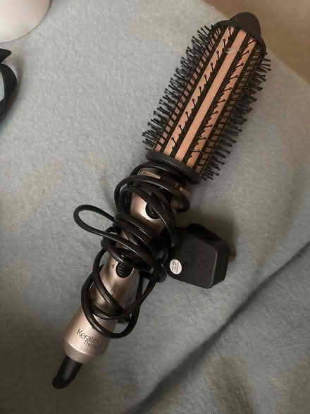 Photo of free Curling hair brush (Eel Brook Common SW6) #1