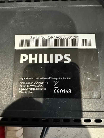 Photo of free Philips iPod dock with connector to TV or separates system (Horspath OX33) #2