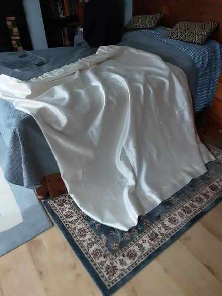 Photo of free curtains two pairs (SN1 old town swindon) #1