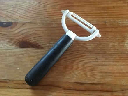 Photo of free Ceramic peeler (Hackney E9) #1