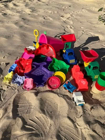 Photo of free Sand toys (Mardela) #2