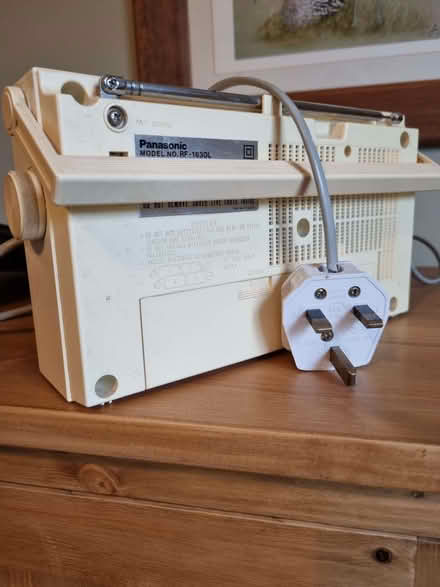 Photo of free 3 band radio (Osney OX2) #4