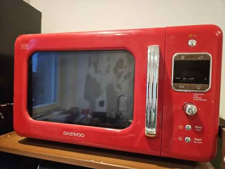 Photo of free BROKEN Microwave (Daewoo KOR7LBKR) (Oatlands/Gorbals G5) #1