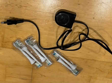 Photo of free Phillips toothbrush heads (Leicester LE1) #1