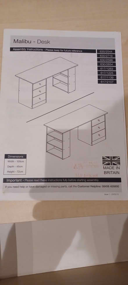 Photo of free Desk and chair (Hove BN3) #3