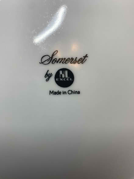 Photo of free China Set 6 Place Settings (13 Mile & Haggerty) #3