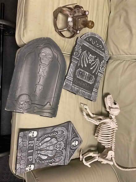 Photo of free Halloween decoration (Mt. Pleasant DC) #1