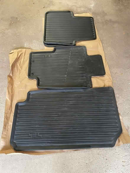 Photo of free Acura tl winter mats (Bayview and Sheppard) #1