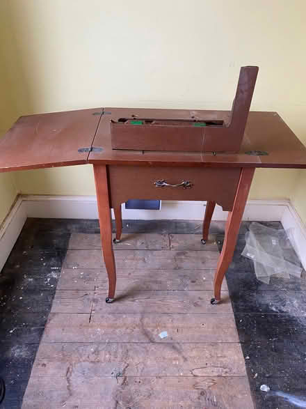 Photo of free Sewing machine table (Penrith CA11) #3