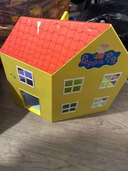 Photo of free Peppa pig house (Romford rm1) #2