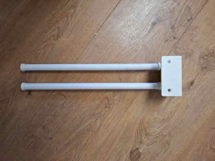 Photo of free Extending towel rail (Symonds Green SG1) #2